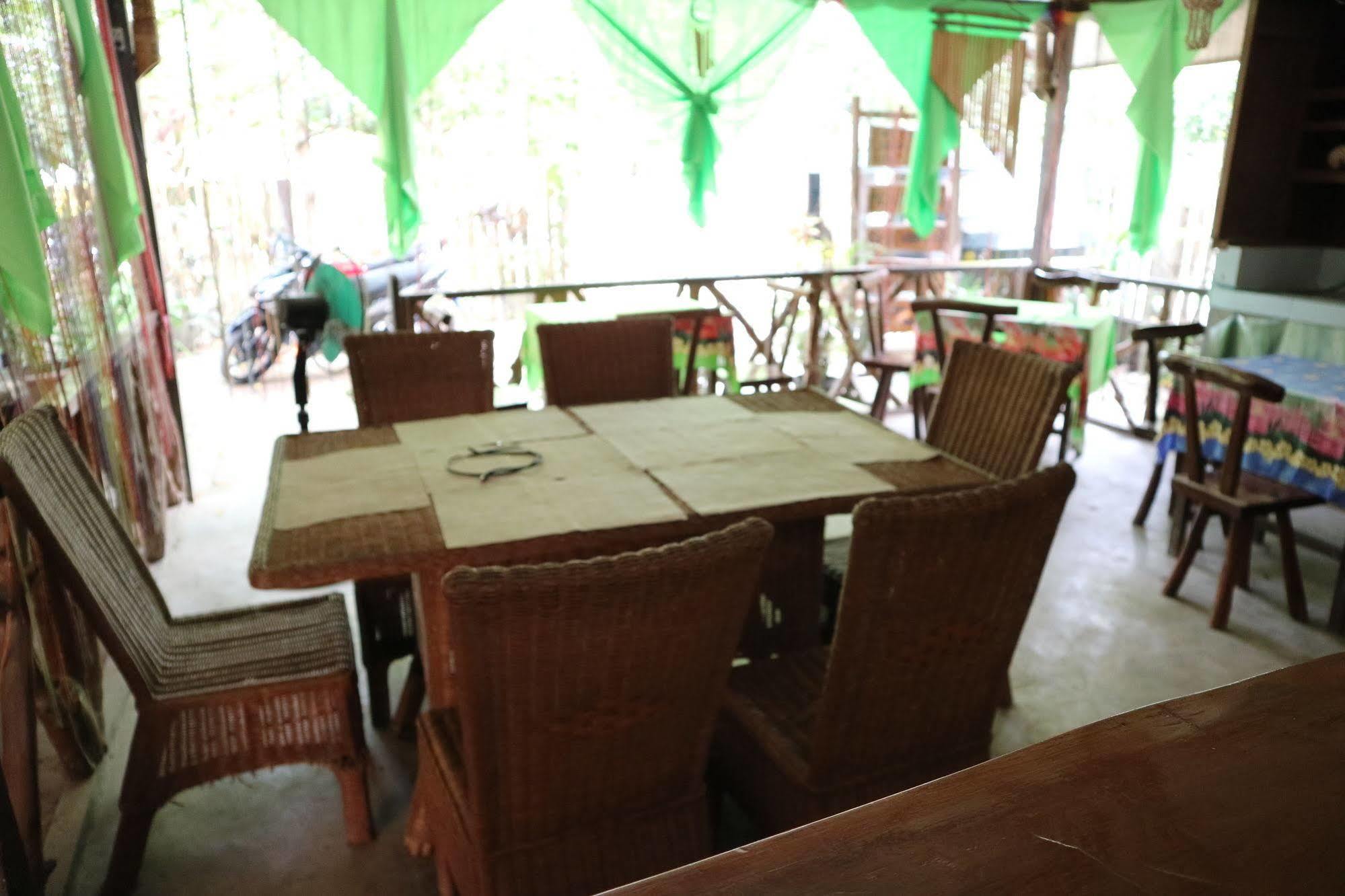 Antonio Village Pension&Cafe El Nido Esterno foto